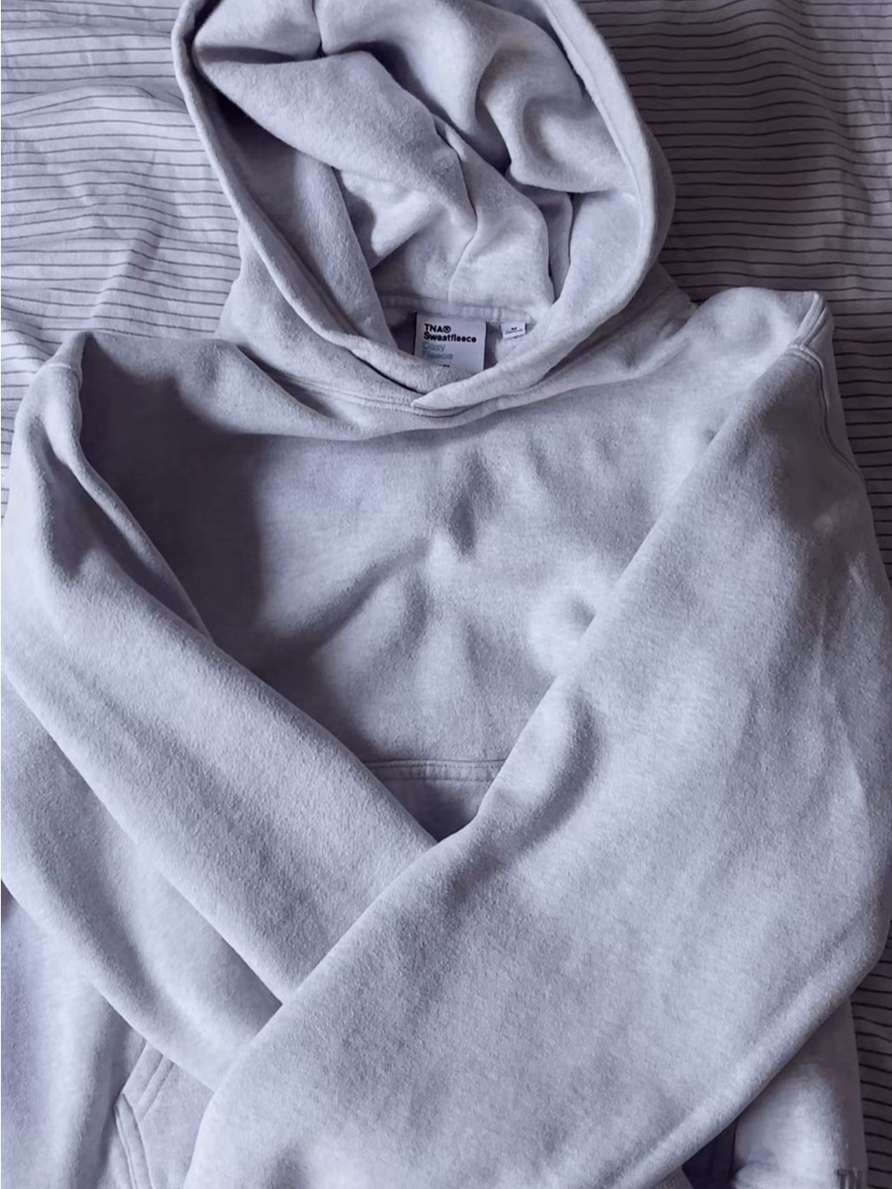 Aritzia Womens Hoodie - Picture 1 of 3